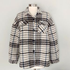 Vestique Plaid Shirt Jacket / Shacket